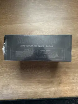 Pokemon Sword and Shield Base Set ETB Elite Trainer Box Zacian 820650807435 - Image 2