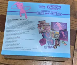 Pokemon TCG Sword & Shield-Fusion Strike Pokemon Center Elite Trainer Box - Image 2