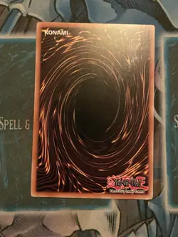 Yu-Gi-Oh! TCG Pyramid of Light Limited Edition MOV-EN004 LP - Image 2