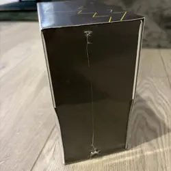 Pokemon TCG Celebrations 25th Anniversary Elite Trainer Box Sealed - Image 4