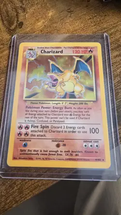 Pokemon TCG Charizard 4/102 Holographic Rare 1999 Base Set - Image 2