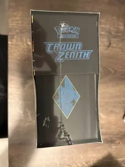 POKEMON TCG CROWN ZENITH POKEMON CENTER ELITE TRAINER BOX PLUS *FACTORY SEALED* - Image 3
