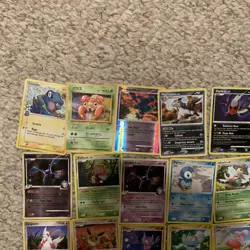 Pokemon Card Lot 2005-2009 Pokemon Card Collection I DONT KNOW WHATS HERE Lot 1 - Image 3