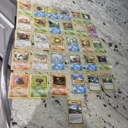 Lot Of 31 1st Edition Pokemon Jungle & Fossil NM & Neo - Image 1
