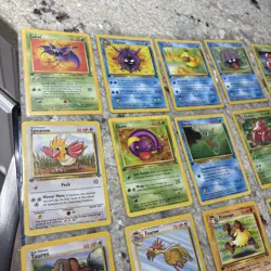 Lot Of 31 1st Edition Pokemon Jungle & Fossil NM & Neo - Image 2