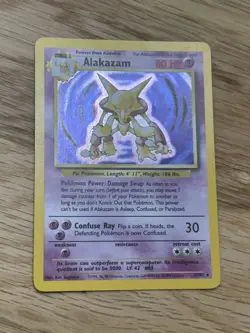 Pokemon TCG Alakazam Holo Rare Card 1/102 Base Set - Image 3