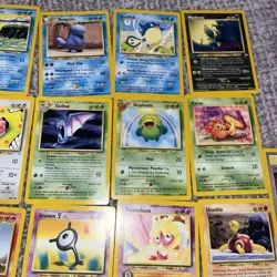Vintage Pokemon TCG 21 Card Lot - Neo Revelation Common Uncommon Rare - Image 4