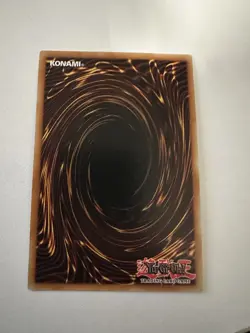 Yu-Gi-Oh TCG Blue-Eyes White Dragon 1st Edition MVP1-ENG55 Gold Secret Rare Card - Image 2