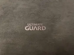 Ultimate Guard Superhive 550+ Xenoskin Monocolor Deck Box Black with Deck Case - Image 4