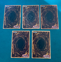 YU-GI-OH Card Lot 5 Cards RARES, HOLO RED EYES B. DRAGON, BLUE EYES WHITE DRAGON - Image 2