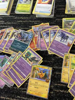 LOT OF OVER 200 POKEMON CARDS - Image 4