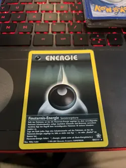 Finsternis-Energie 104/111 Darkness Energy Pokemon Card German TCG WOTC Neo - Image 1
