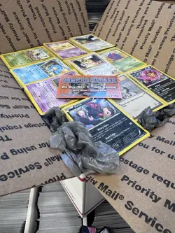 🔥 17lbs 4200+ “Old/Rough” Pokemon Bulk Lot! Some Holos & Vintage Cards MP/HP ✨ - Image 1