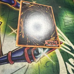 Yugioh! Dark Magician DB1-EN102 Ultra Rare LP - Image 5