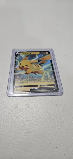 Near Mint Pokemon Card Lot; (26x) V Ultra Rares, (1×) Gold Full Art, (4×) Promo - Image 4