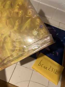 Pokemon - Pikachu World Collection Binder Vintage 2000 - Image 5