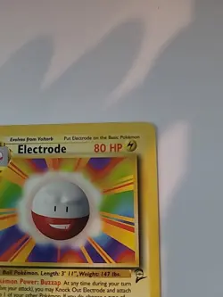 Pokemon TCG Electrode 25/130 Base Set 2 Non Holo Rare 1999 Vintage WoTC - Image 4