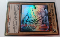 Yu-Gi Oh! Blue-Eyes White Dragon (GLD5-EN001 Ghost/Gold Rare) Light Play - Image 4
