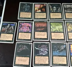 Vintage MTG Lot: 1995 4th Edition 28 DIFFERENT Black Cards No Dupes Light Play - Image 4
