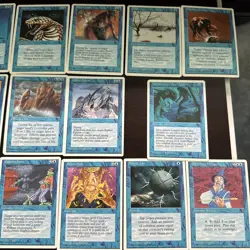 Vintage MTG Lot: 1995 4th Edition 32 DIFFERENT Blue Cards No Dupes Light Play - Image 2
