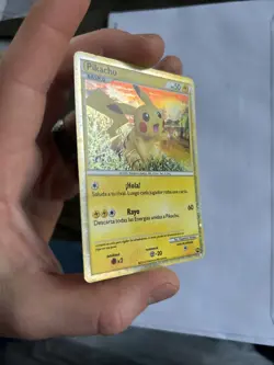 1x Pikachu - PW - World Collection - Holo Promo (Spanish) Lightly Played Pokemon - Image 3