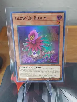 Yugioh Glow-Up Bloom SR07-EN003 Super Rare 1st Ed LP - Image 2