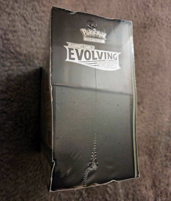 Pokemon TCG: Evolving Skies Elite Trainer Box ETB New & Sealed - Image 4