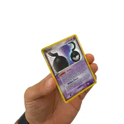 2005 Pokemon Unseen Forces Unown #U/28 Rare Holo HP/Damaged - Image 2