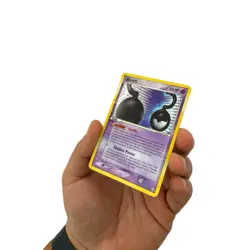 2005 Pokemon Unseen Forces Unown #U/28 Rare Holo HP/Damaged - Image 3