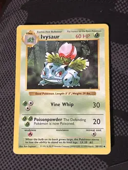 Ivysaur 030/102 Base Set (Shadowless) Pokemon Card WOTC - Image 2