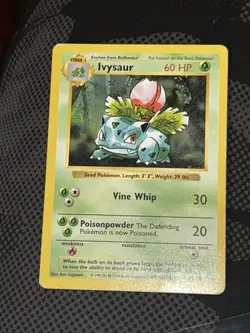 Ivysaur 030/102 Base Set (Shadowless) Pokemon Card WOTC - Image 4