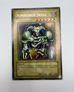 Vintage Yu-Gi-Oh! Summoned Skull (MRD-003 Unlimited ) Foil Bleed Fade - Image 1