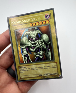 Vintage Yu-Gi-Oh! Summoned Skull (MRD-003 Unlimited ) Foil Bleed Fade - Image 3
