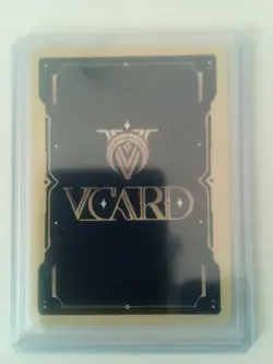 V Card Rising Stars Unlimited Edition Layna Lazar 10 (114/190) Holofoil Card - Image 2