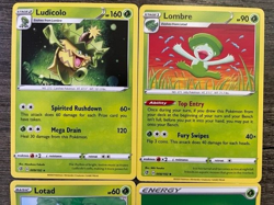 POKEMON X4 LUDICOLO 009/192 + LOMBRE 008/192 + LOTAD 007/192 + GRASS ENERGY - Image 2