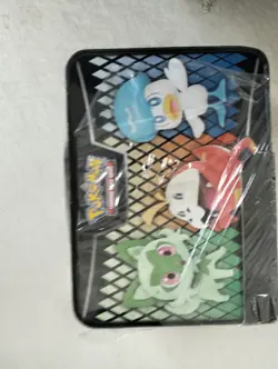 Pokemon Collector Chest 2023 820650852916 - Image 4