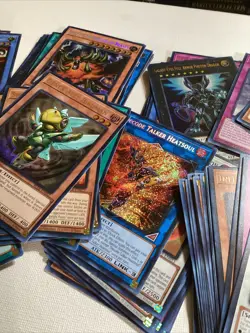YU-GI-OH! 40 Card Lot- 30 Holo 10 Rare - Image 2
