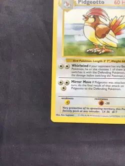 Pokemon Cards: Base Set Shadowless Rare: Pidgeotto 22/102 - Image 5