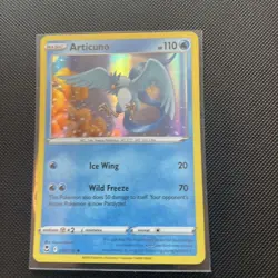 ARTICUNO 036/195 HP110 Pokemon Silver Tempest Holofoil Rare Trading Card 2022 - Image 1