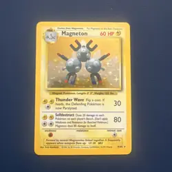 Base Set Pokemon TCG Magneton 9/102 holo VLP - Image 1