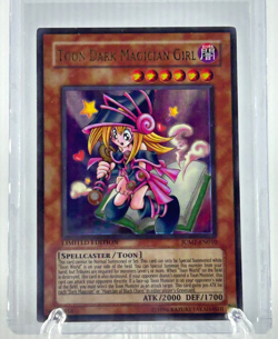 YuGiOh! TCG Toon Dark Magician Girl Limited Edition JUMP-EN010 NM - Image 1