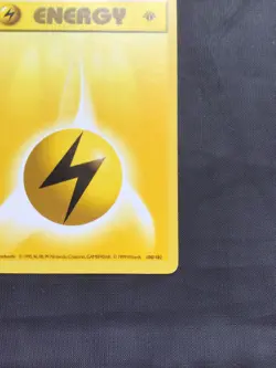 Pokemon Cards: Base Set 1st Edition Common: Lightning Energy 100/102 - Image 4