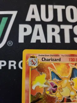 Pokemon TCG Charizard 4/102 Celebrations Classic Collection Holo Rare - Image 3