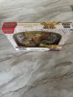Pokemon TCG Scarlet & Violet 151 Zappos EX Collection DAMAGED BOX - Image 2