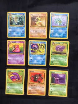 Pokemon Cards: 1st Edition Fossil 32 Card Non-Holo Lot - Image 3