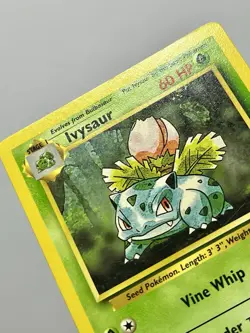 Ivysaur 30/102 (MP) Uncommon Base Set Unlimited 1996 WOTC Pokemon Card - Image 4