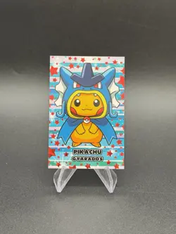 Poncho Pikachu Gyarados Red Holo Pokemon Card Database Merry Christmas Peru - Image 1