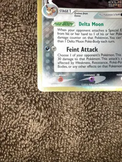 2005 Pokemon TCG EX Delta Species Umbreon (Reverse Holo) #17/113 - Image 3