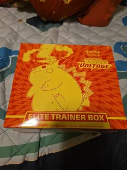 Pokemon TCG Sword & Shield VIVID VOLTAGE Elite Trainer Box ETB NEW Sealed - Image 1