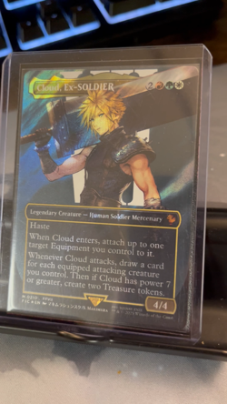 Cloud, Ex-SOLDIER - #210 (Borderless) (Surge Foil) Commander Final Fantasy - Mtg - Image 2